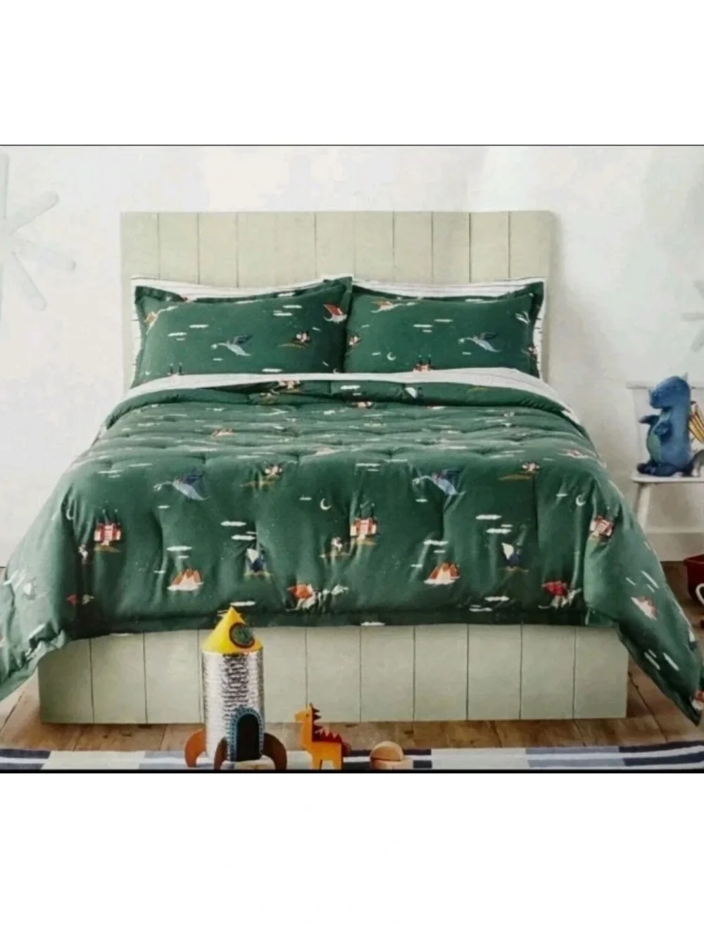 Pillowfort Dragon Comforter Set Full/Queen Forest Green NEW